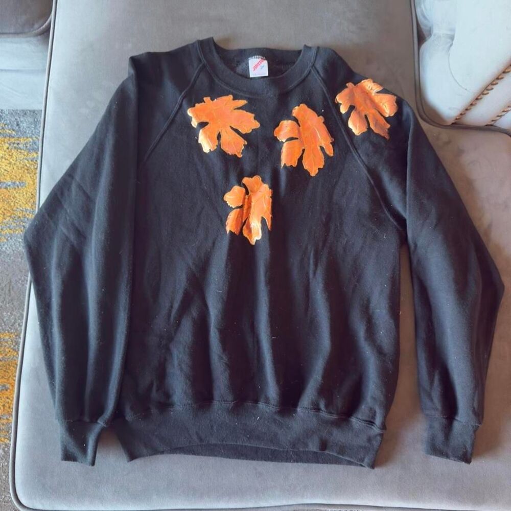 Men's ugly 80s vintage orange and black leaf design sweatshirt - size large